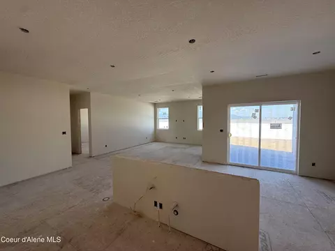 Living - 5303 E Aquila Ave, Post Falls, ID 83854 photo 3 of 5