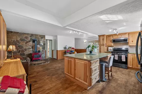 Kitchen - 114 Bayview Rd, Athol, ID 83801 photo 11 of 11