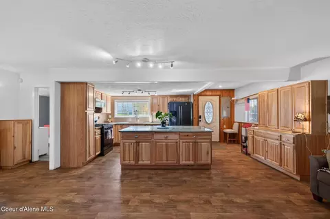 Kitchen - 114 Bayview Rd, Athol, ID 83801 photo 6 of 11