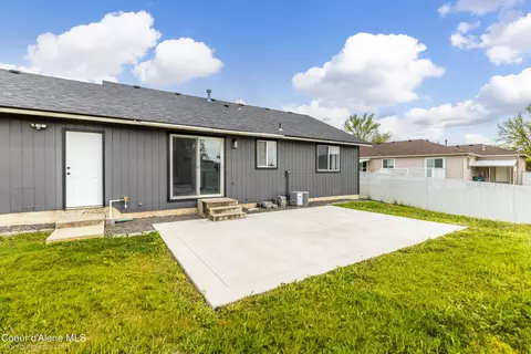 Exterior - 2615 N Rawhide Ridge Rd, Post Falls, ID 83854 photo 2 of 7