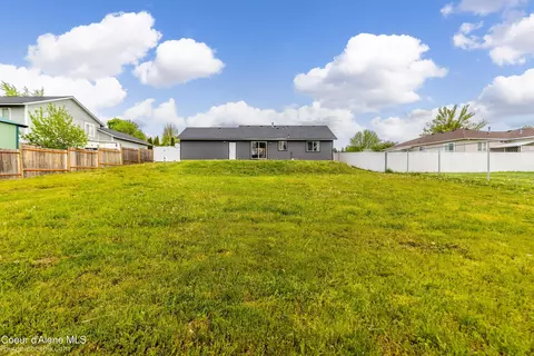 Exterior - 2615 N Rawhide Ridge Rd, Post Falls, ID 83854 photo 4 of 7