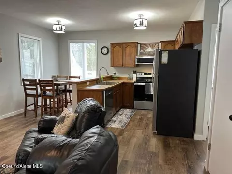 Kitchen - 13 Emerson Ln, Kellogg, ID 83837 photo 1 of 4