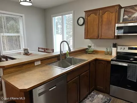 Kitchen - 13 Emerson Ln, Kellogg, ID 83837 photo 3 of 4