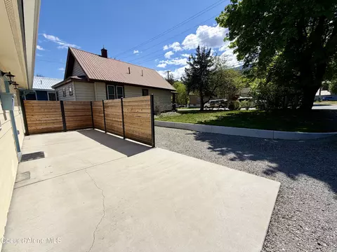 Exterior - 13 Emerson Ln, Kellogg, ID 83837 photo 7 of 9
