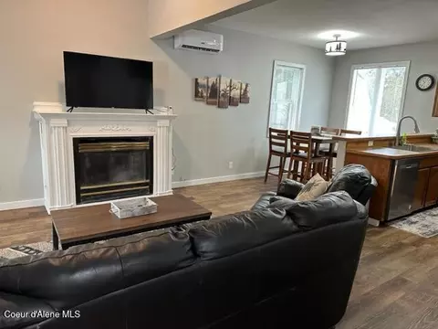 Living - 13 Emerson Ln, Kellogg, ID 83837 photo 1 of 1