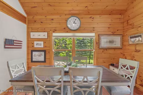 Dining - 13764 S Ridgeview Dr, Harrison, ID 83833 photo 2 of 2