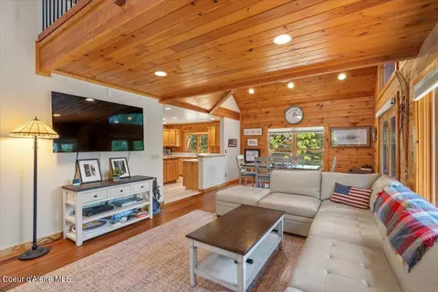 Living - 13764 S Ridgeview Dr, Harrison, ID 83833 photo 6 of 6