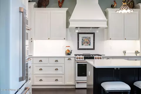 Kitchen - 261 Hawkwind Trl, Cocolalla, ID 83813 photo 4 of 11