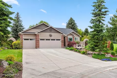 5849 N Toulon Dr, Coeur D'alene, ID 83815