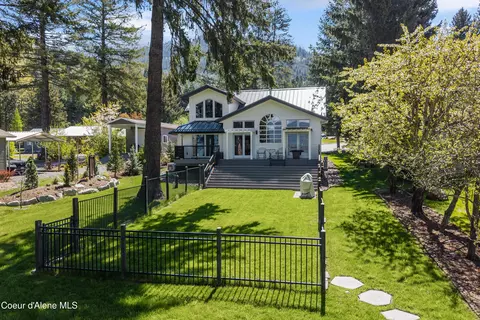 Exterior - 239 Pierce Ln, Sagle, ID 83860 photo 3 of 23