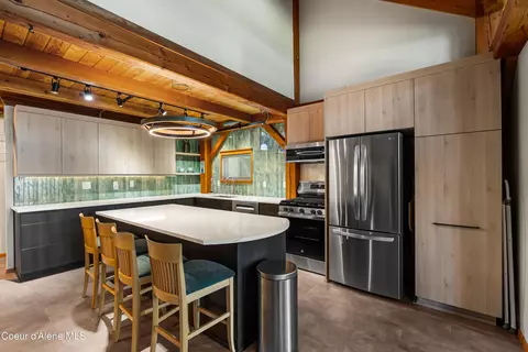 Kitchen - 239 Pierce Ln, Sagle, ID 83860 photo 3 of 9