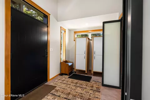 Entry Way - 239 Pierce Ln, Sagle, ID 83860 photo 3 of 7