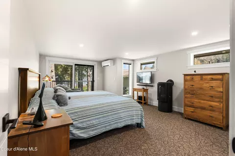 Bedroom - 239 Pierce Ln, Sagle, ID 83860 photo 1 of 5