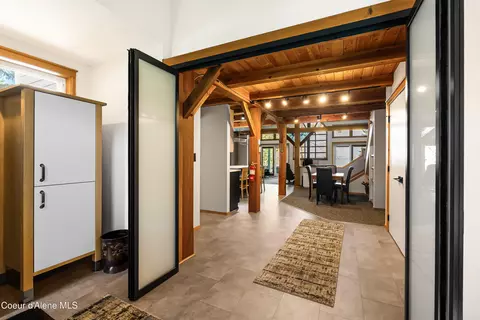 Entry Way - 239 Pierce Ln, Sagle, ID 83860 photo 4 of 7