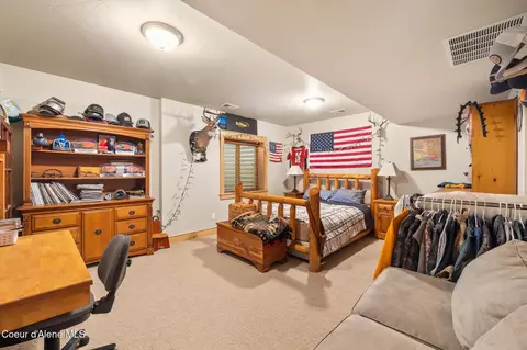 Bedroom - 4459 E Ogara Rd, Harrison, ID 83833 photo 6 of 6