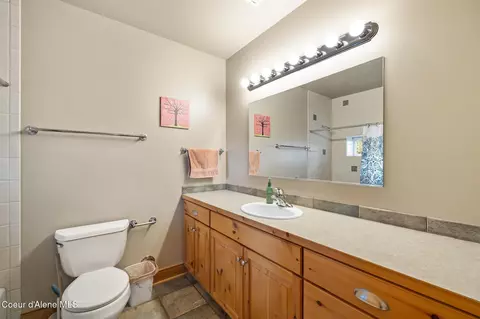 Bath - 4459 E Ogara Rd, Harrison, ID 83833 photo 5 of 5