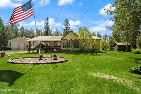 418 Eagle Dr, Spirit Lake, ID 83869