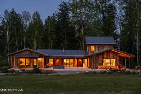 202 Siskin Ln, Sandpoint, ID 83864