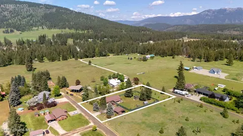 71 Maple St, Moyie Springs, ID 83845
