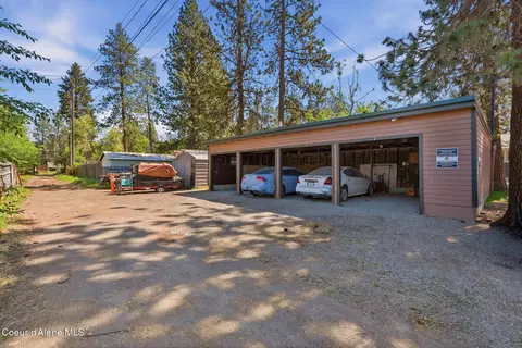 Exterior - 7307 E 6th Ave, Spokane Valley, WA 99212 photo 4 of 5