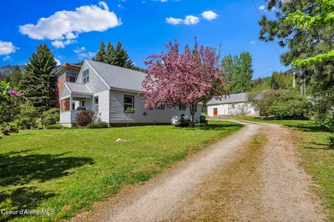104 School Rd, Hope, ID 83836