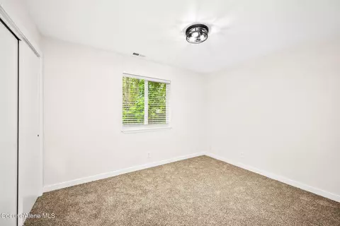 Bedroom - 1713 Main St Ab St Ab, Sandpoint, ID 83864 photo 4 of 4