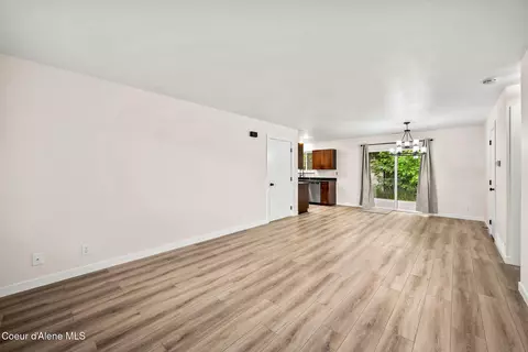 Living - 1713 Main St Ab St Ab, Sandpoint, ID 83864 photo 2 of 4