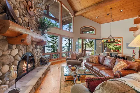 Living - 360 E Ganos Ln, Harrison, ID 83833 photo 1 of 2