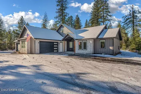 17011 N Wilkinson Rd, Rathdrum, ID 83858