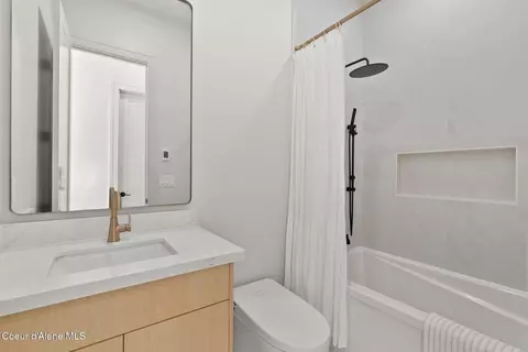 Bath - 3340 E St James Ave, Hayden, ID 83835 photo 5 of 8