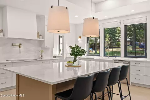 Kitchen - 3340 E St James Ave, Hayden, ID 83835 photo 7 of 11