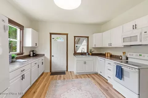 Kitchen - 5 E Mill Ave, Kellogg, ID 83837 photo 1 of 2