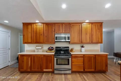 Kitchen - 139 Mount Smith Ests, Cocolalla, ID 83813 photo 3 of 4