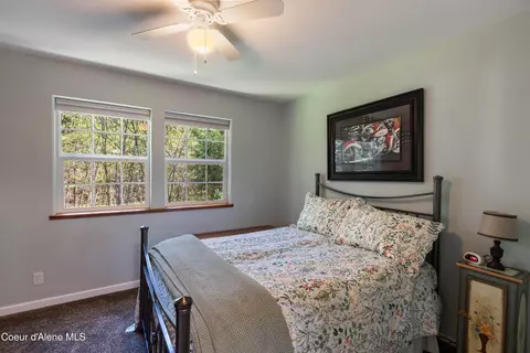 Bedroom - 139 Mount Smith Ests, Cocolalla, ID 83813 photo 3 of 6