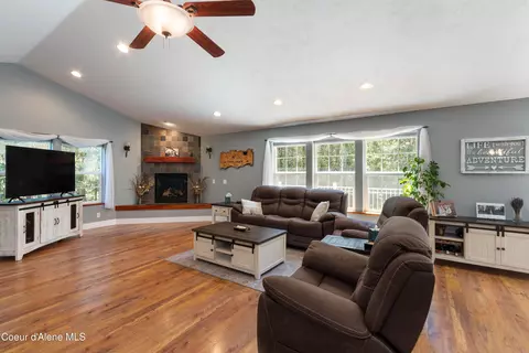 Living - 139 Mount Smith Ests, Cocolalla, ID 83813 photo 2 of 2