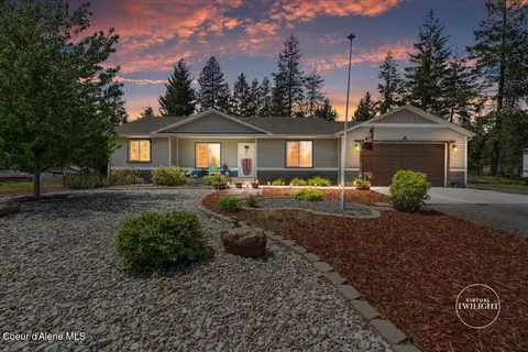 32811 N 14th Ave, Spirit Lake, ID 83869