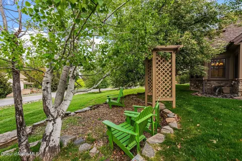 Exterior - 110 Wright Ct, Sandpoint, ID 83864 photo 16 of 19