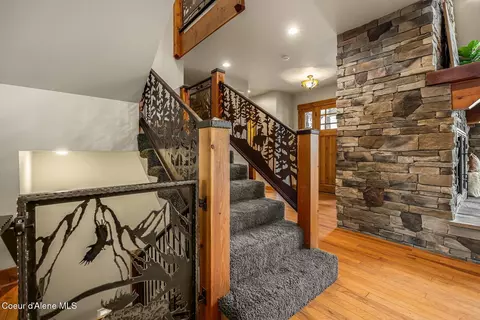 Entry Way - 110 Wright Ct, Sandpoint, ID 83864 photo 12 of 13