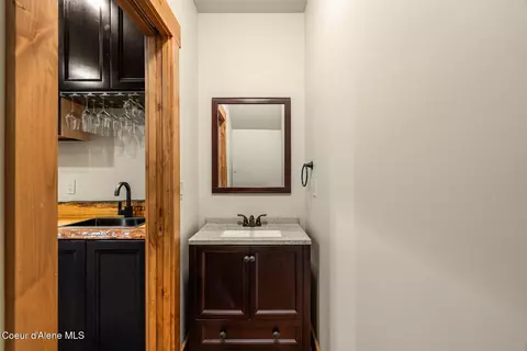 Bath - 110 Wright Ct, Sandpoint, ID 83864 photo 8 of 8