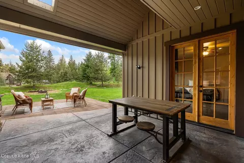 Exterior - 110 Wright Ct, Sandpoint, ID 83864 photo 9 of 19