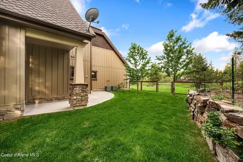 Exterior - 110 Wright Ct, Sandpoint, ID 83864 photo 13 of 19