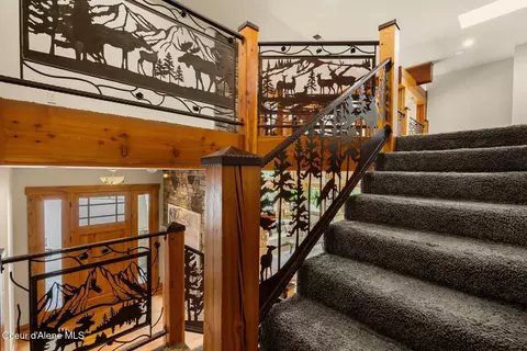 Entry Way - 110 Wright Ct, Sandpoint, ID 83864 photo 5 of 13