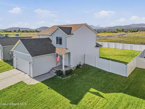 8973 N Scotsworth St, Post Falls, ID 83854