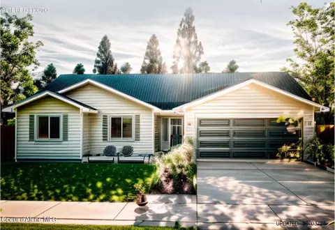229 Rio Vista St, Osburn, ID 83849