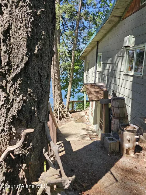 Exterior - 300 Rocky Point Loop Rd, Plummer, ID 83851 photo 6 of 15