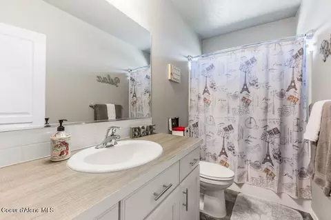 Bath - 4601 N Connery Loop, Post Falls, ID 83854 photo 1 of 3