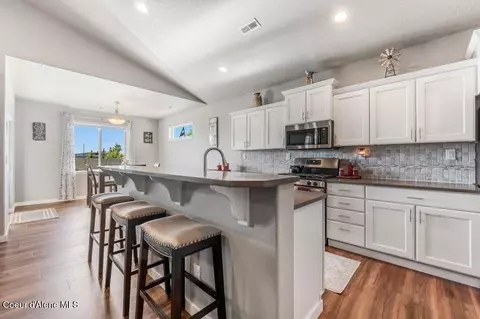 Kitchen - 4601 N Connery Loop, Post Falls, ID 83854 photo 4 of 5
