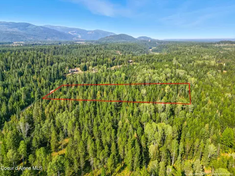 125 Ranch Rd, Naples, ID 83847 photo 7