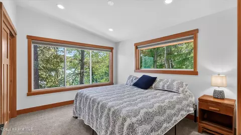 Bedroom - 503 Pinto Point Rd, Coolin, ID 83821 photo 6 of 10