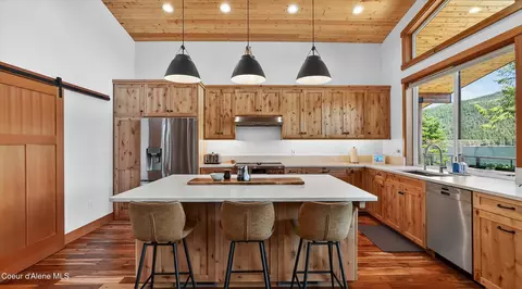 Kitchen - 503 Pinto Point Rd, Coolin, ID 83821 photo 5 of 6